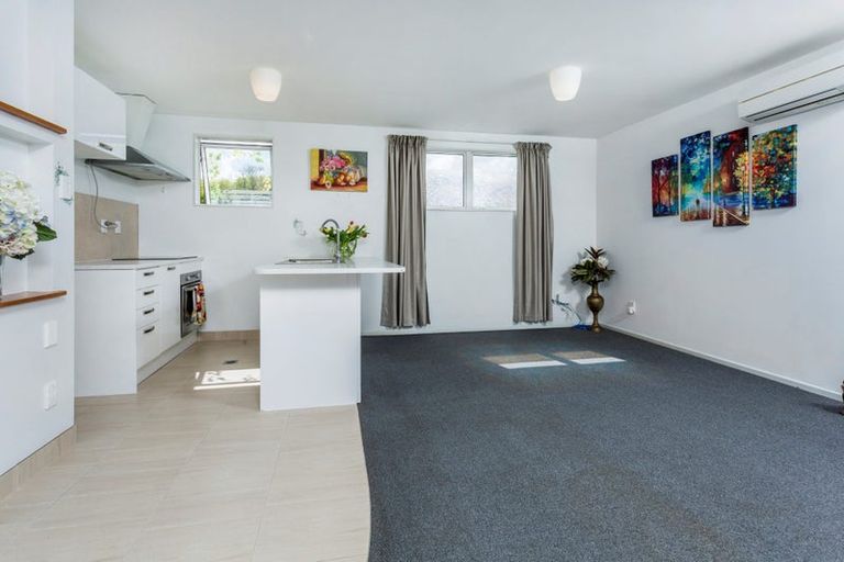 Photo of property in 44a Waverley Avenue, Glenfield, Auckland, 0629