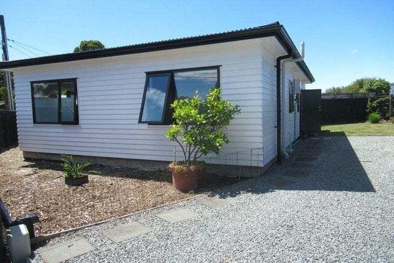 Photo of property in 18 Norris Grove, Taita, Lower Hutt, 5011
