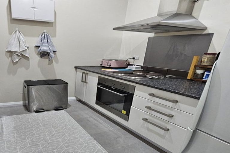 Photo of property in 2/262 Edgeware Road, Edgeware, Christchurch, 8013