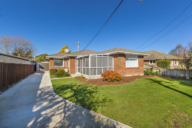 Photo of property in 28 Crosby Street, Mairehau, Christchurch, 8013