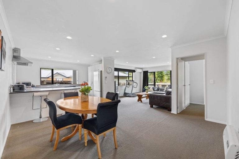 Photo of property in 4a Kohekohe Place, Pukete, Hamilton, 3200