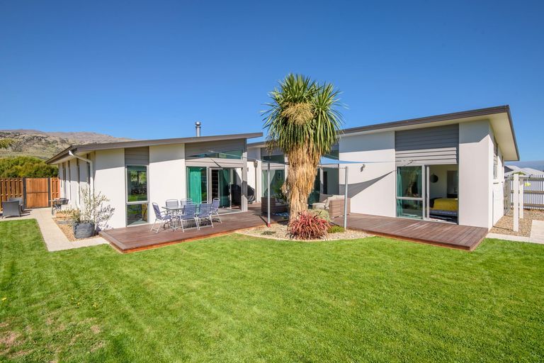 Photo of property in 4 Elite Court, Mount Pisa, Cromwell, 9383