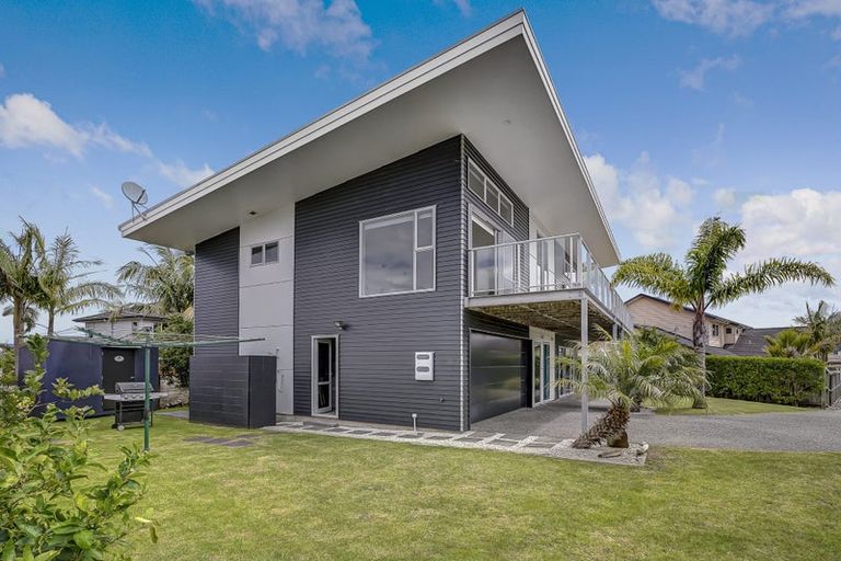 Photo of property in 24 Aquila Drive, Whitianga, 3510