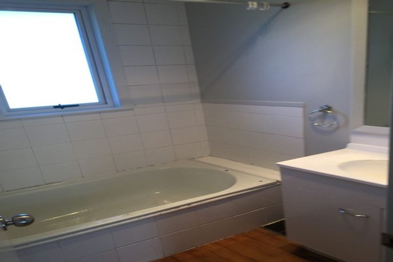 Photo of property in 11 Melrose Avenue, Owhata, Rotorua, 3010