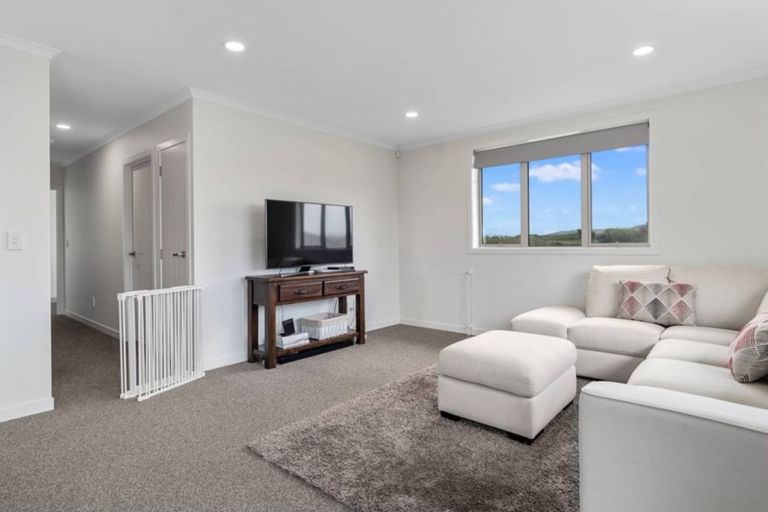 Photo of property in Waterview Estate, 69/4 Greystone Place, Omokoroa, 3114