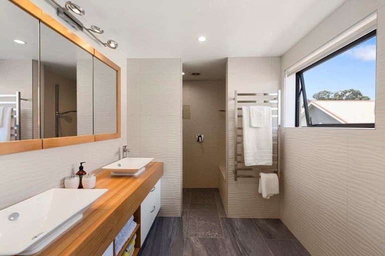 Photo of property in 7 Taiata Street, Waikanae Beach, Waikanae, 5036