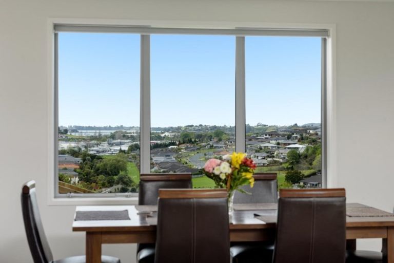 Photo of property in 12 Southill Way, Pyes Pa, Tauranga, 3112