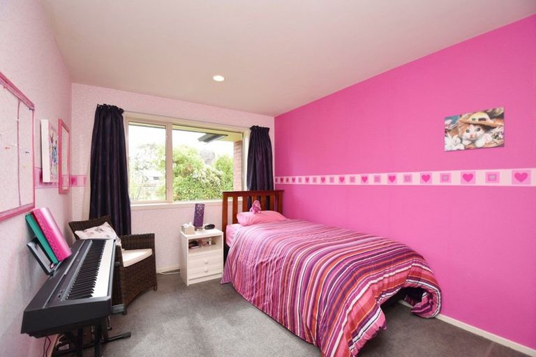 Photo of property in 25 Marama Avenue North, Otatara, Invercargill, 9879