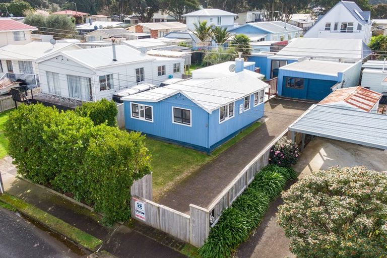 Photo of property in 8 Fyfe Road, Waihi Beach, 3611