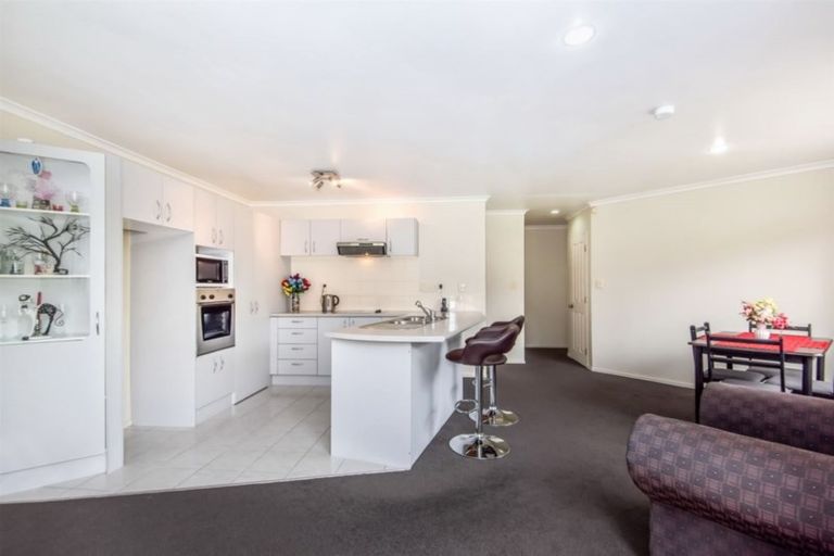 Photo of property in 46 Robert Ross Place, Clendon Park, Auckland, 2103