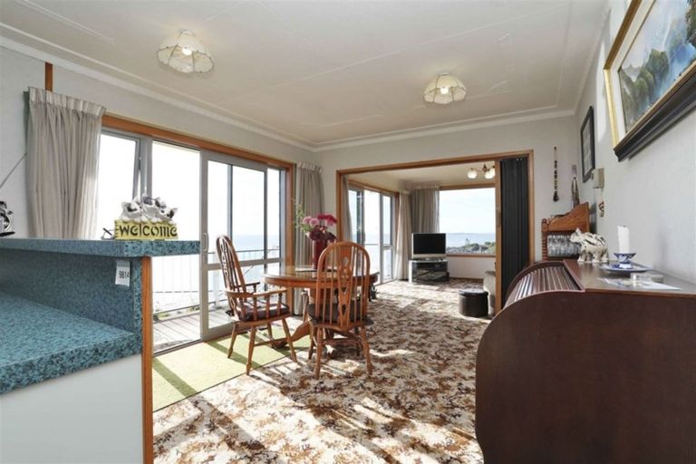 Photo of property in 68 Marine Parade, Bluff, 9814