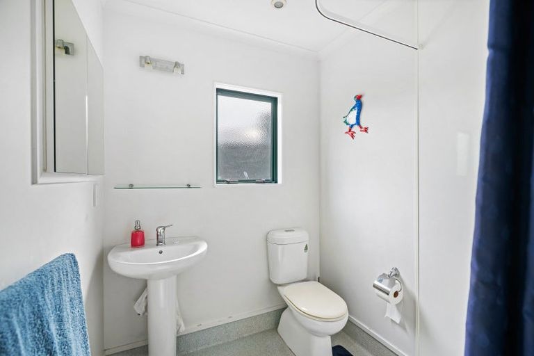 Photo of property in 4 Ringer Avenue, Matapouri, Whangarei, 0173