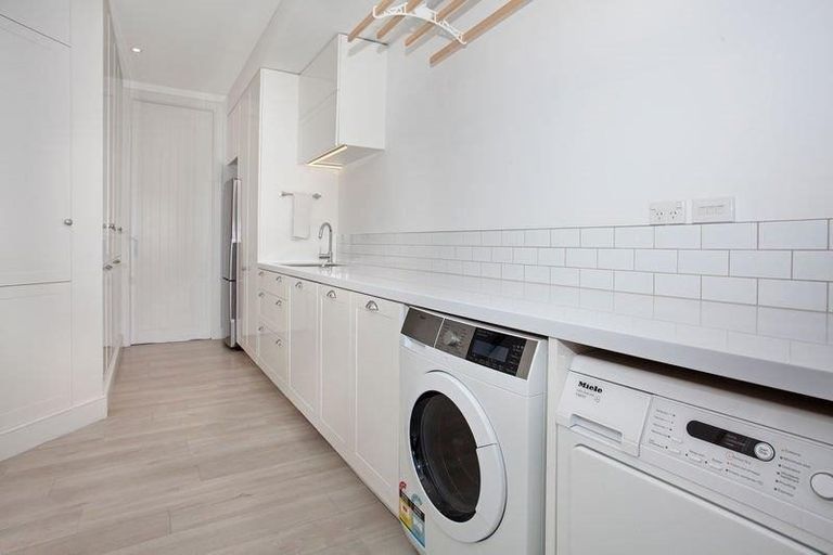 Photo of property in 11 Pentlow Place, Fendalton, Christchurch, 8052