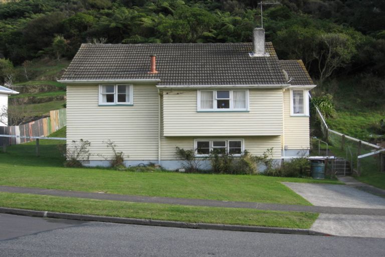 Photo of property in 71 Judd Crescent, Naenae, Lower Hutt, 5011