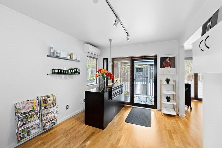 Photo of property in 16a Wilkinson Road, Ellerslie, Auckland, 1060