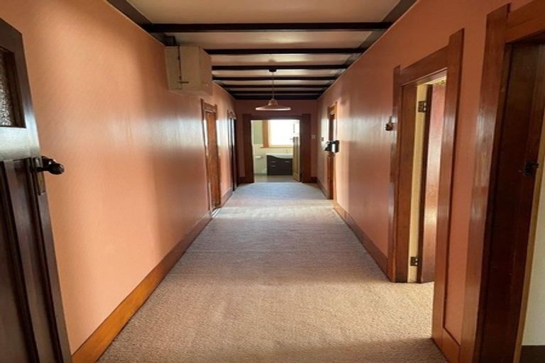 Photo of property in 182 Cambridge Road, Hillcrest, Hamilton, 3216