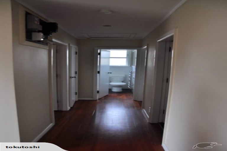 Photo of property in 79 Broderick Road, Johnsonville, Wellington, 6037