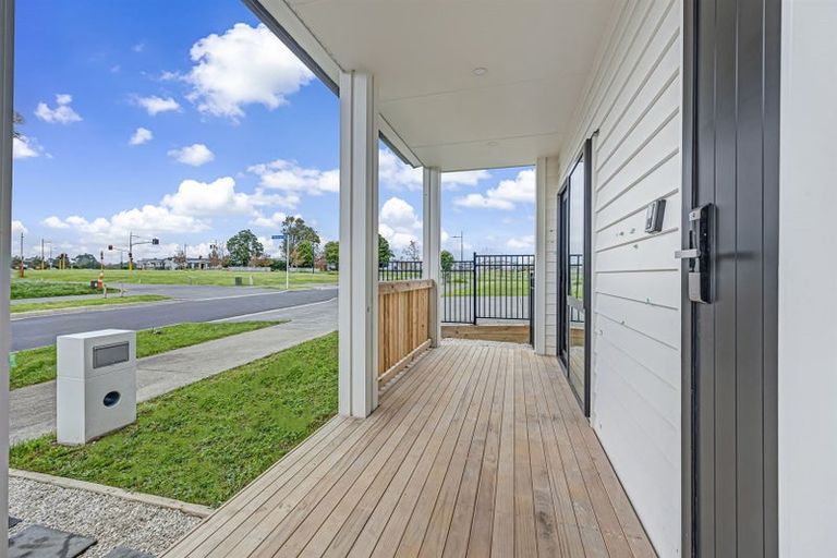 Photo of property in 1 Faithful Drive, Karaka, Papakura, 2113
