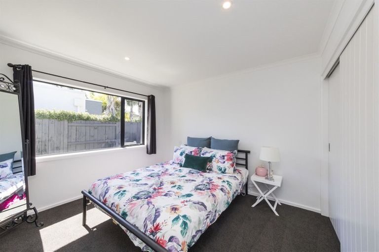 Photo of property in 18a Thomson Street, West End, Palmerston North, 4412
