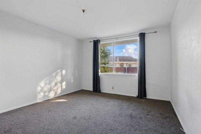 Photo of property in 2/19 Leonie Place, Aranui, Christchurch, 8061