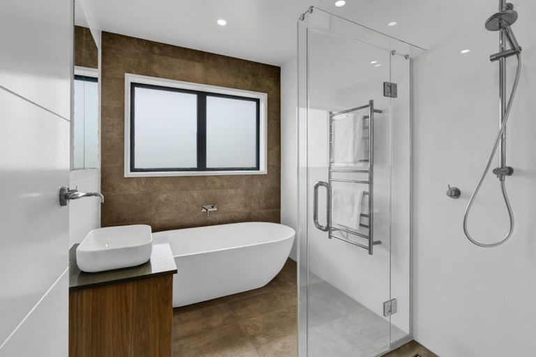 Photo of property in 1270 Mangorei Road, Mangorei, New Plymouth, 4371