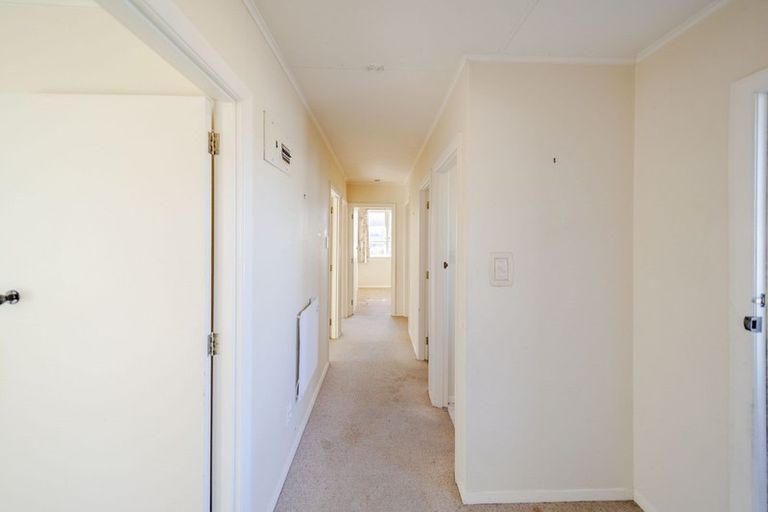 Photo of property in 11 Mclaren Crescent, Onekawa, Napier, 4110