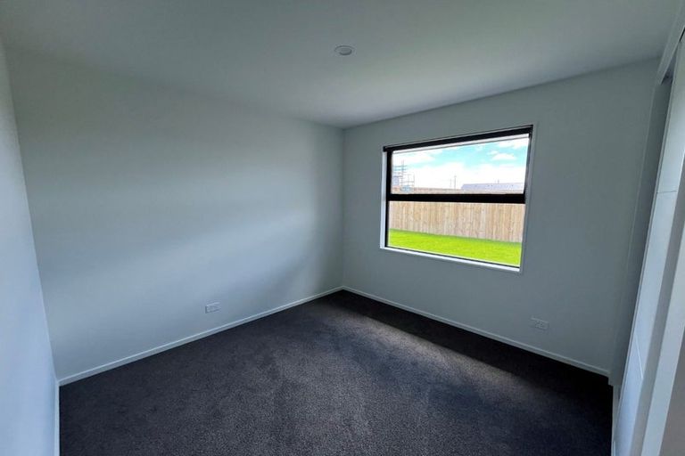 Photo of property in 16 Privet Way, Rolleston, 7678