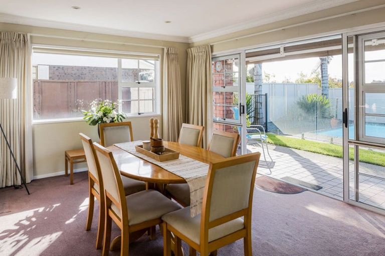 Photo of property in 12 Wilfred Street, St Andrews, Hamilton, 3200