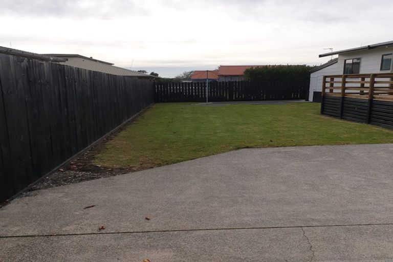 Photo of property in 21 Churchill Terrace, Waiuku, 2123