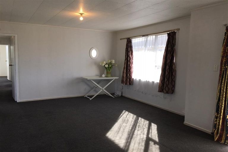 Photo of property in 174 Te Irirangi Drive, Clover Park, Auckland, 2019