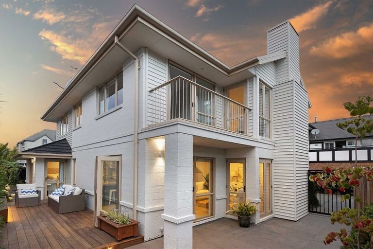 Photo of property in 16a Mona Vale Avenue, Riccarton, Christchurch, 8011