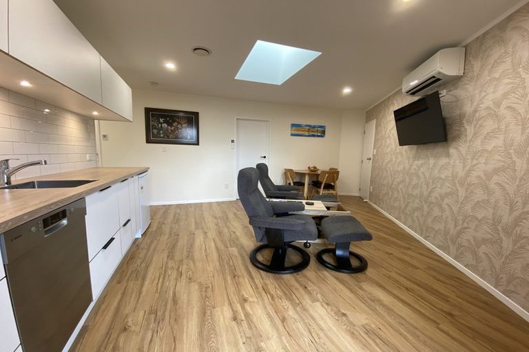 Photo of property in 31 Tiverton Crescent, Whalers Gate, New Plymouth, 4310