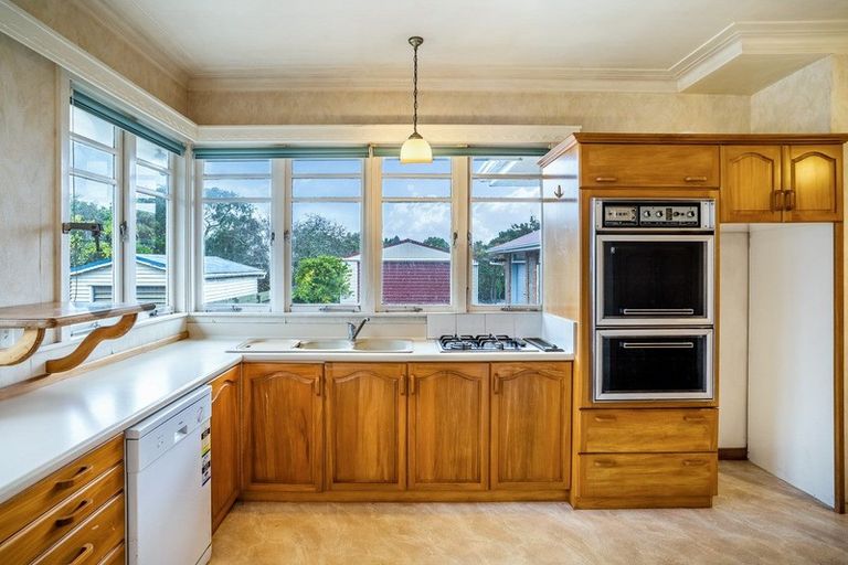 Photo of property in 8 Atarangi Road, Greenlane, Auckland, 1051