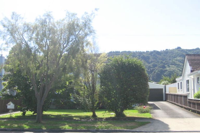 Photo of property in 27 Davis Crescent, Elderslea, Upper Hutt, 5018