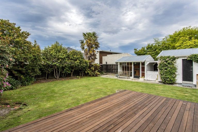 Photo of property in 134 Hamilton Avenue, Ilam, Christchurch, 8041