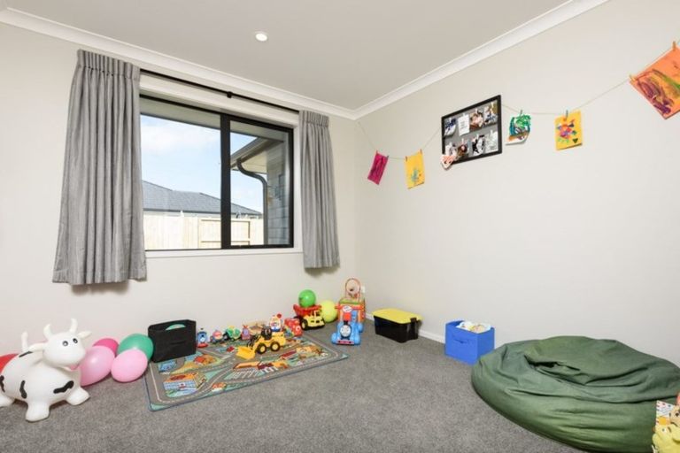 Photo of property in 9 Kayelene Place, Omokoroa, 3114