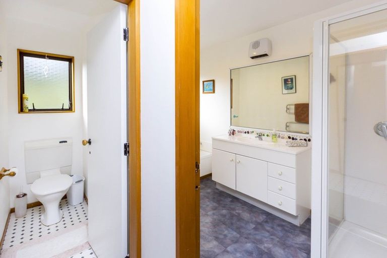 Photo of property in 41 Dalton Grove, Stokes Valley, Lower Hutt, 5019