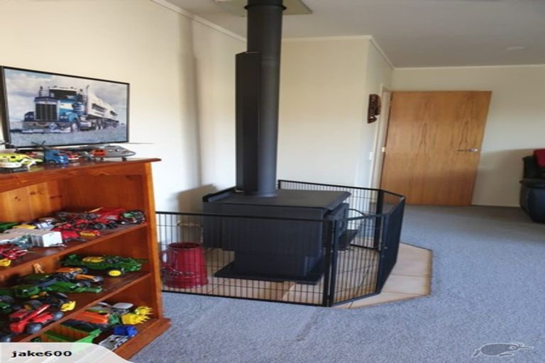 Photo of property in 16 Harris Place, Ngatea, 3503