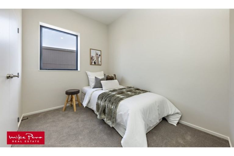 Photo of property in 8 Te Aparangi Crescent, Papakura, 2110