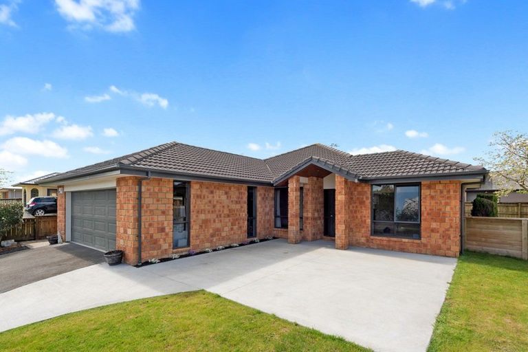 Photo of property in 79 Saint James Drive, Huntington, Hamilton, 3210