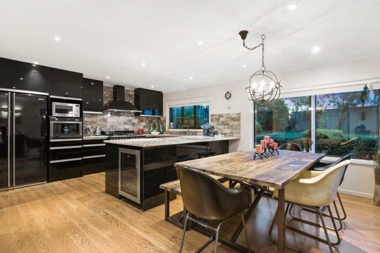 Photo of property in 1 Hugh Drive, Pinehill, Auckland, 0632