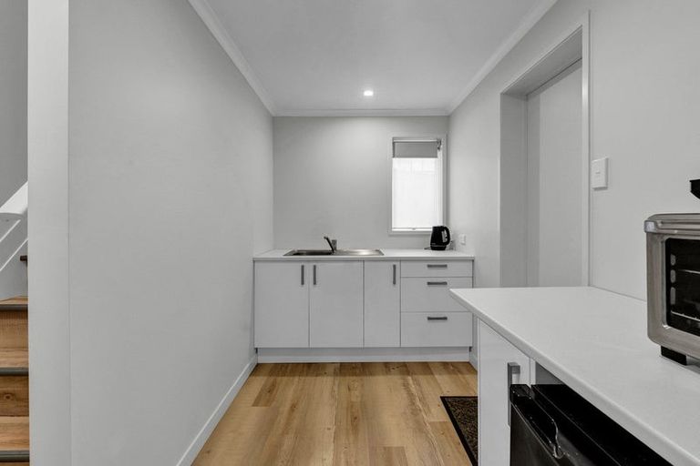 Photo of property in 9 Bronte Place, Whalers Gate, New Plymouth, 4310