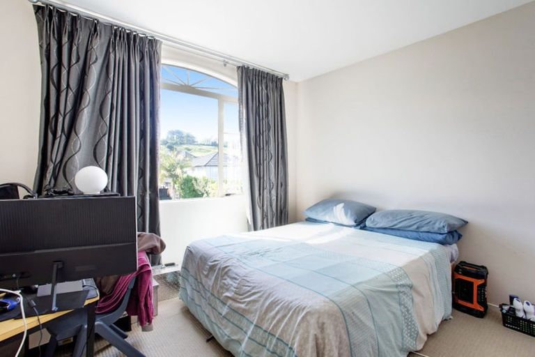 Photo of property in 116a Jeffs Road, Flat Bush, Auckland, 2016