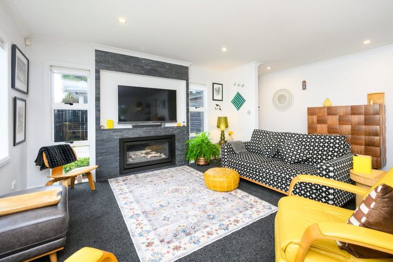 Photo of property in 5a Athlone Place, Hokowhitu, Palmerston North, 4410