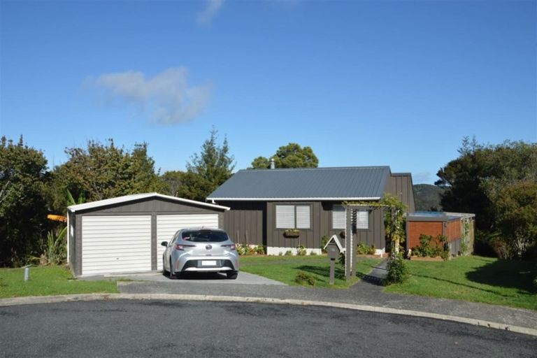 Photo of property in 19 Taumata Close, Paihia, 0200