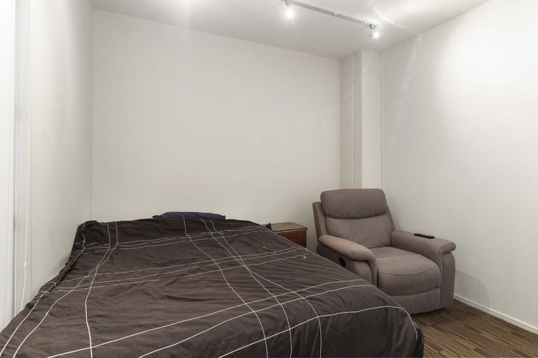 Photo of property in Vespa Apartments, 405/20 Hanson Street, Mount Cook, Wellington, 6021