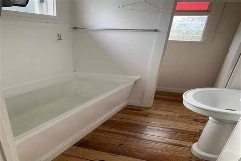 Photo of property in 60 Higgins Road, Frankton, Hamilton, 3204