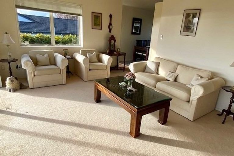 Photo of property in 36 Caithness Place, Farm Cove, Auckland, 2012