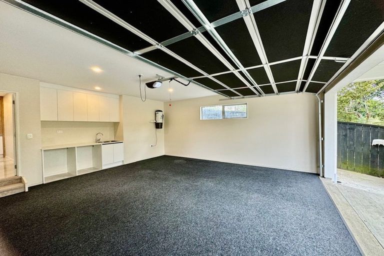 Photo of property in 42 Cresta Avenue, Beach Haven, Auckland, 0626