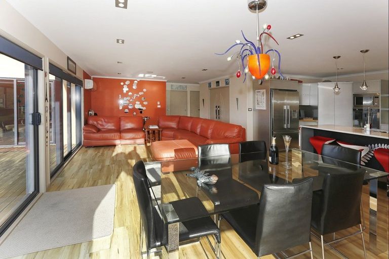 Photo of property in 29 Harbour View Heights, Picton, 7220